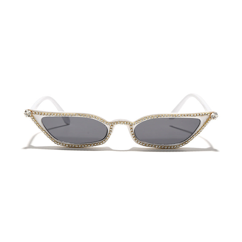 Trendy Ladies Small Frame Retro Handmade Rhinestone Sunglasses Personality Street Shot Sunglasses Cat Eye