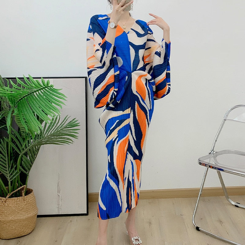 Printed Bat Sleeves Pleated Long Dress Original Design V-Neck Three-quarter Sleeve Party Dresses for Women