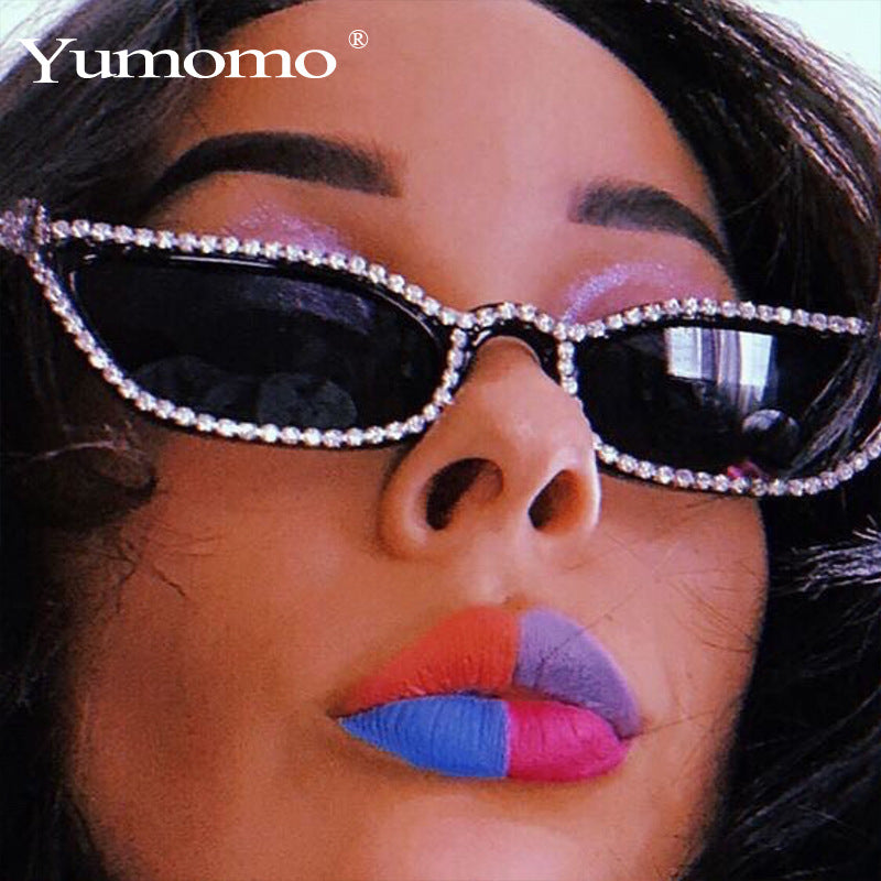 Trendy Ladies Small Frame Retro Handmade Rhinestone Sunglasses Personality Street Shot Sunglasses Cat Eye