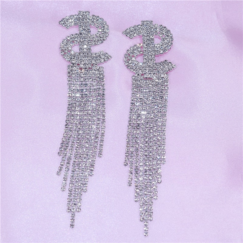 Exaggerated Queen Rhinestone Earrings for Women Fashion Long Letters Pendant Earring Fashion Shiny Party Costume Jewelry