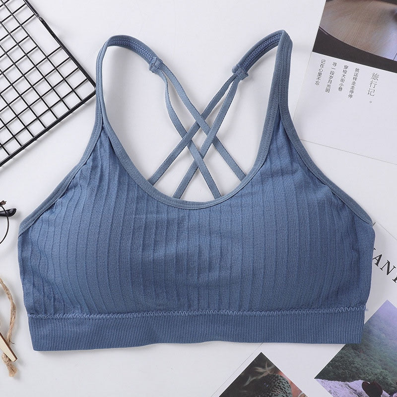 Seamless Cross Beauty Back Sports Bra Women Fitness Top Yoga Bra Black White Running Yoga Gym Crop Top Women Push Up Sport Bra